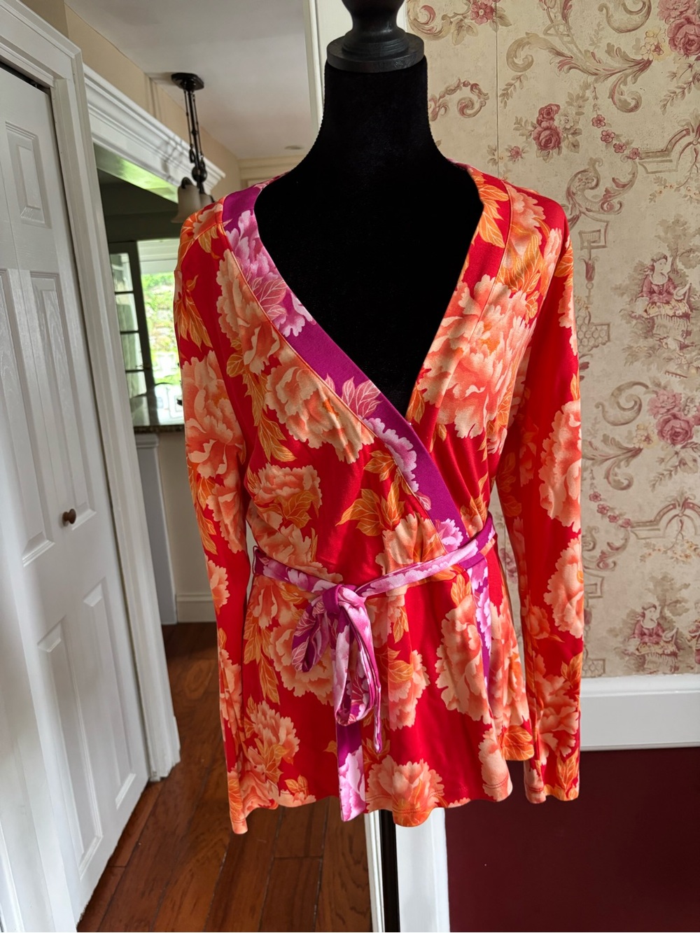 Isaac Mizrahi Red Floral Wrap Robe with Pink Trim